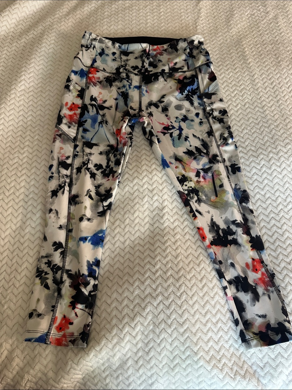 VOGO Athletica White Floral Splash Kids Leggings